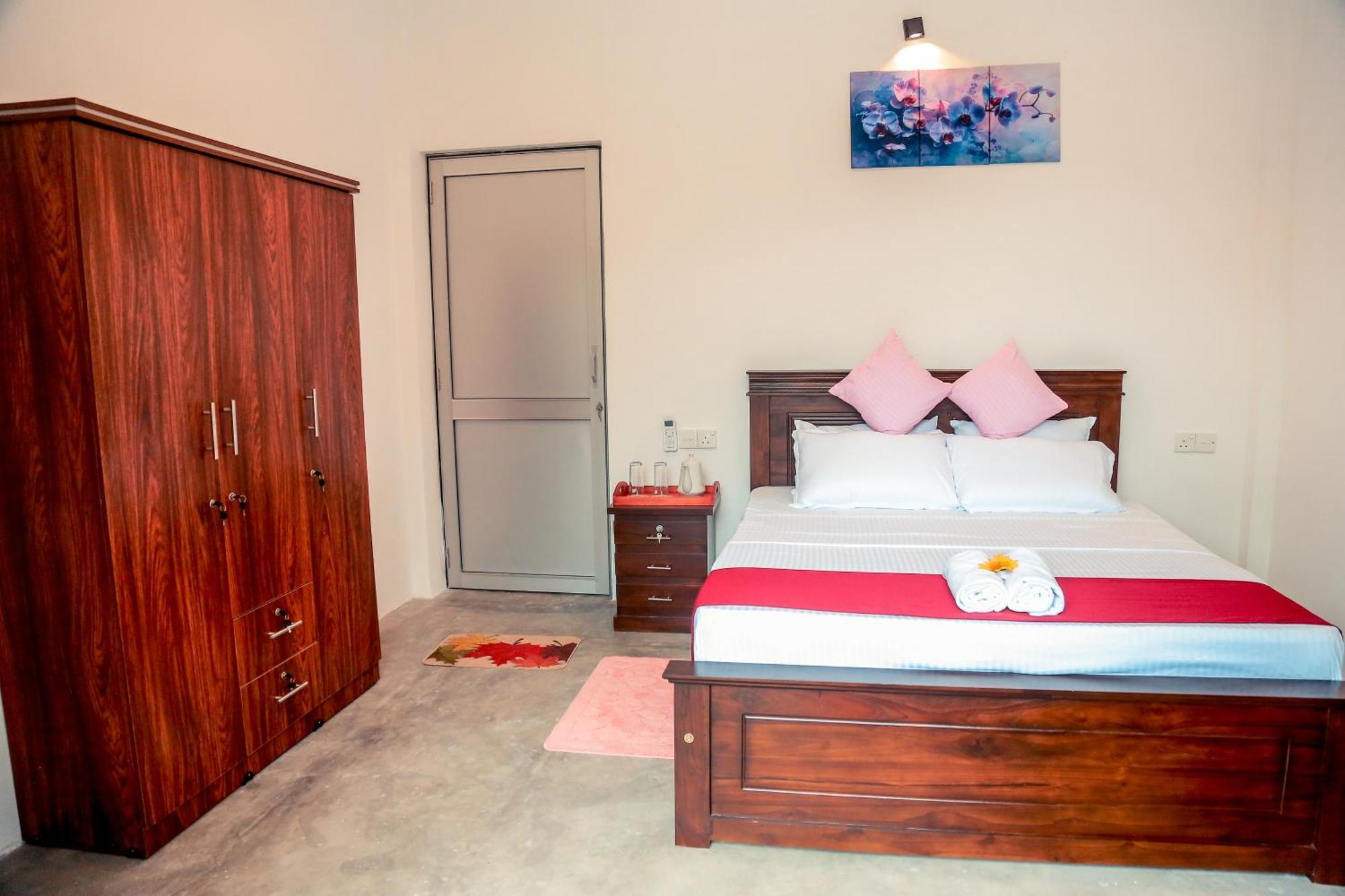 Ferienwohnung Painkiller Hiriketiya Dikwella Exterior foto